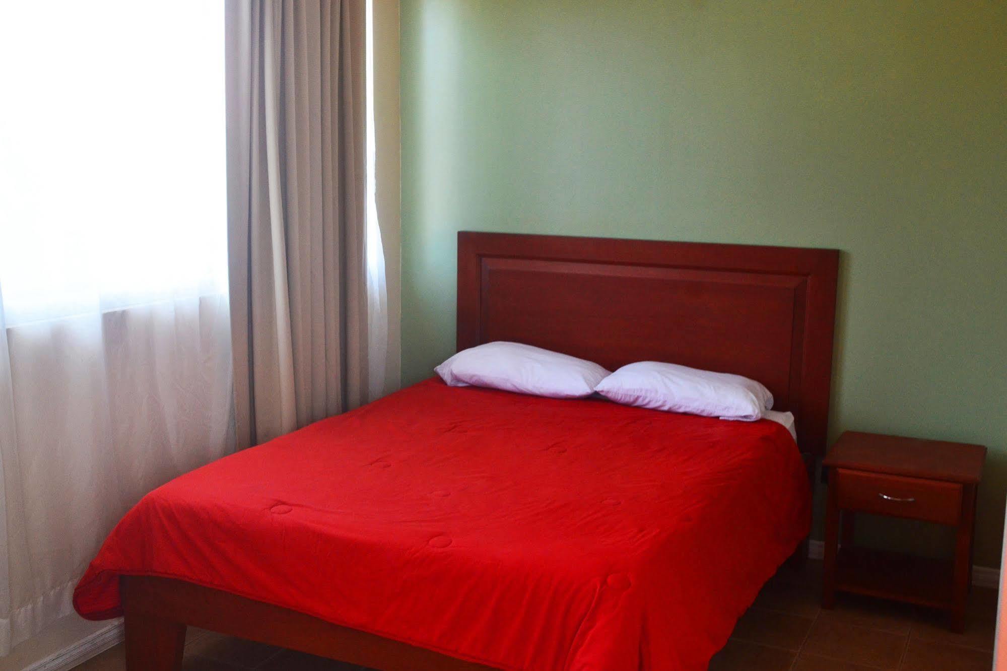 Hotel La Villa Quesada  Экстерьер фото